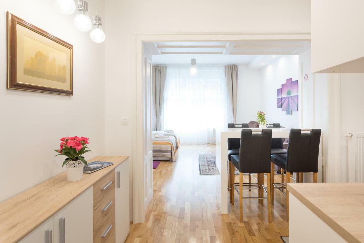 City Center Apartments Zagreb Exteriör bild
